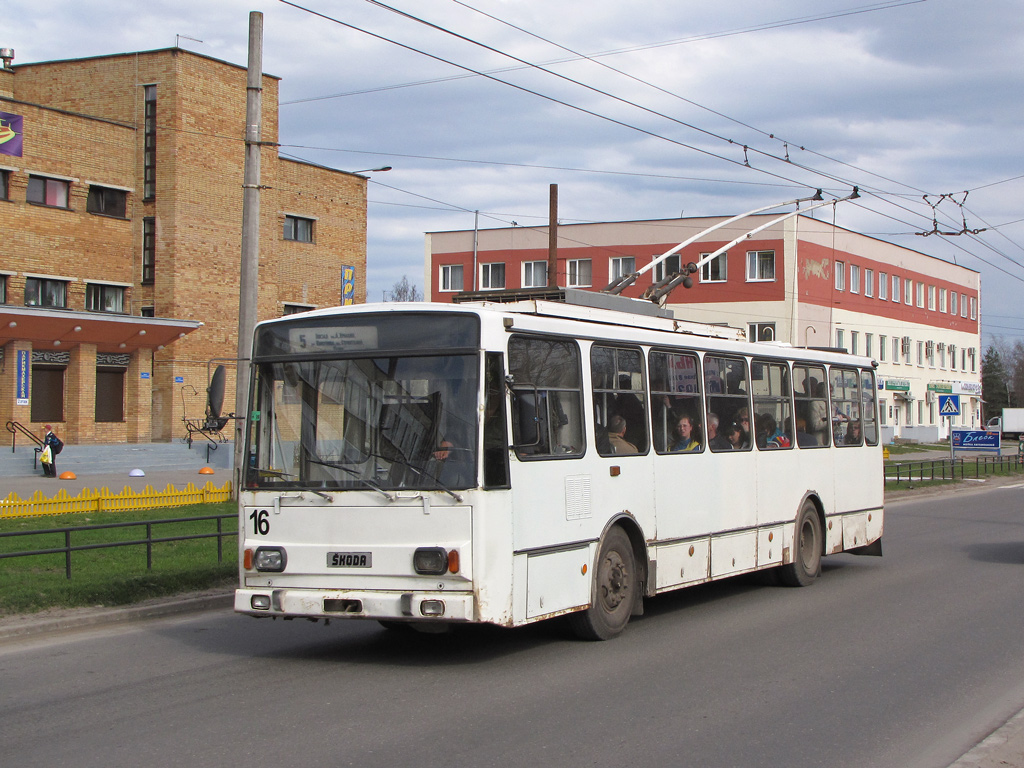 Великий Новгород, Škoda 14TrM (ВМЗ) № 16