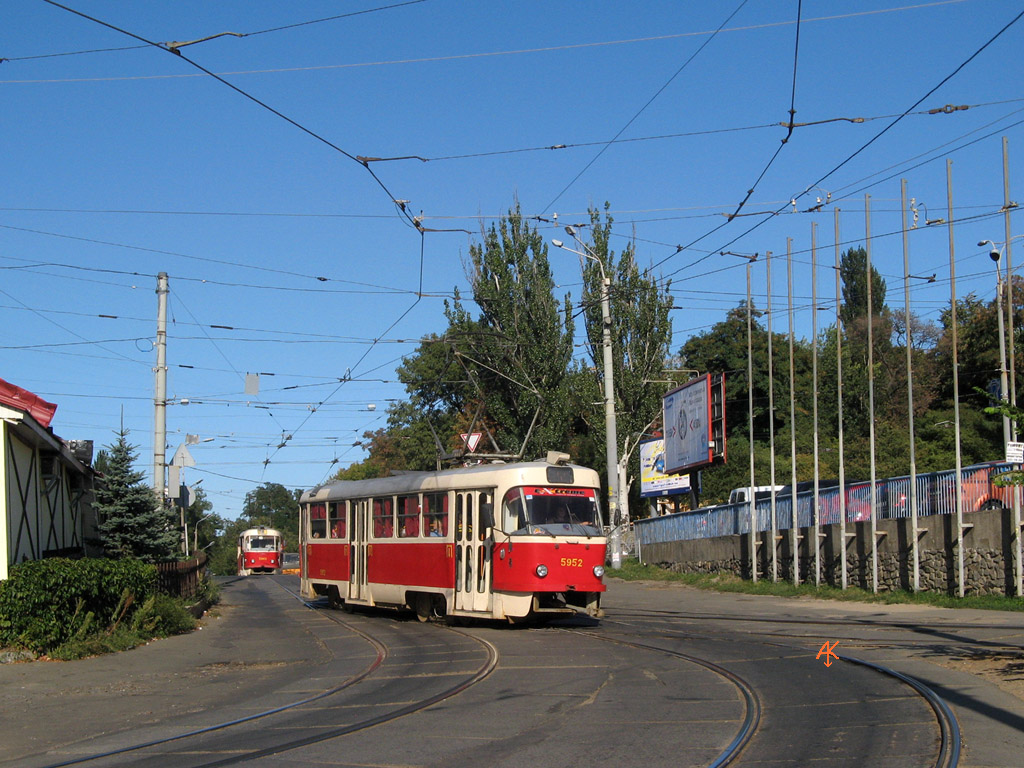 Kijev, Tatra T3SU — 5952