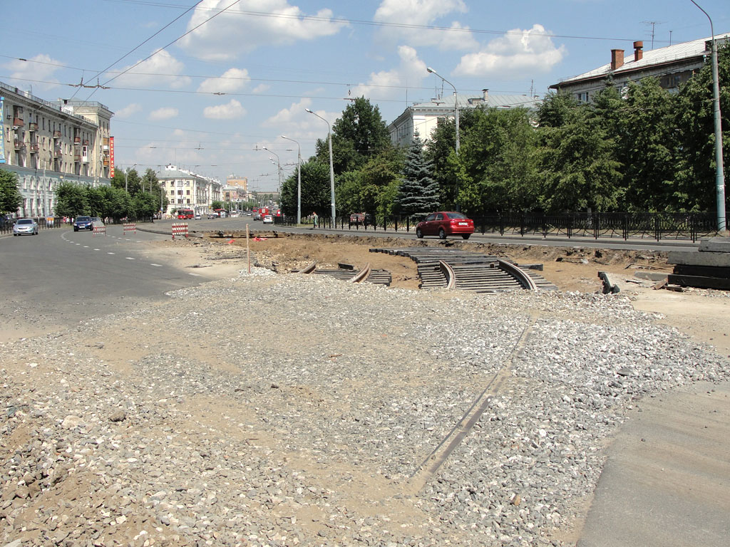 Kazan — Constuction of new tram line on Energetics and Serov streets