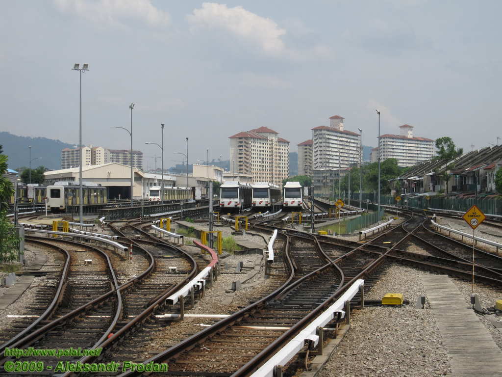 吉隆坡 — Line 3/4 — LRT (Ampang / Sri Petaling Line)