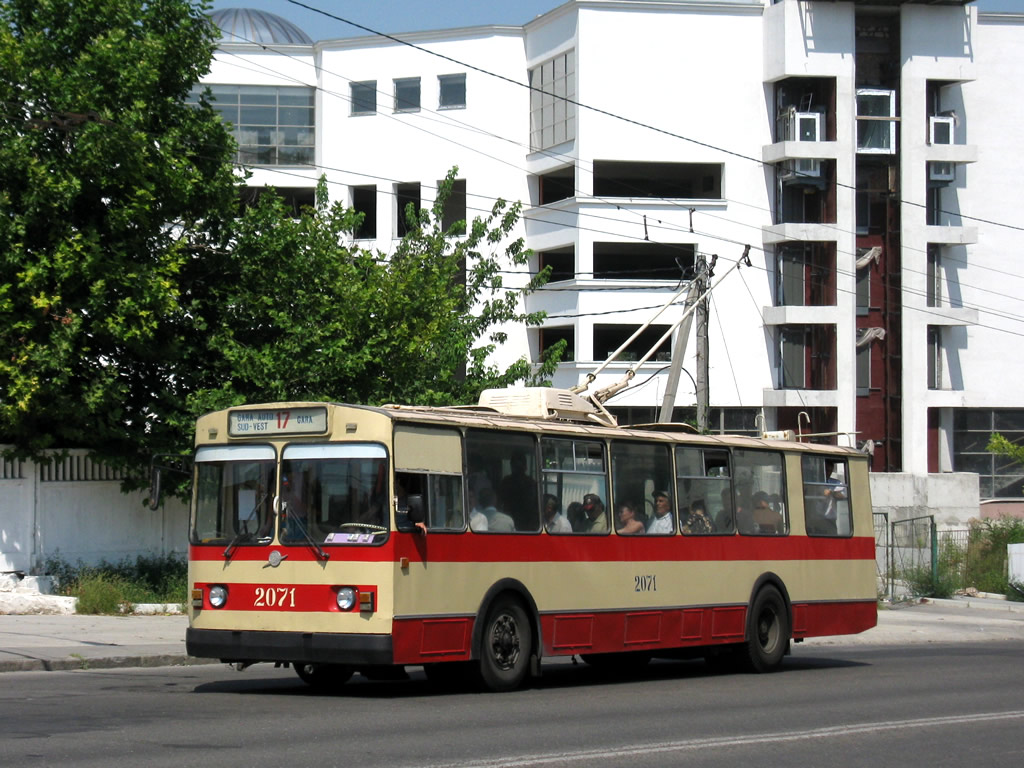 Kisinyov, ZiU-682V-012 [V0A] — 2071