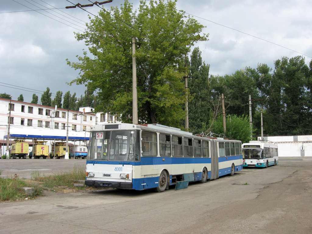 Crimean trolleybus, Škoda 15Tr02/6 # 4001