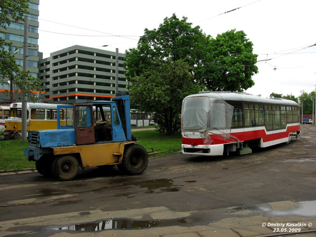 Москва, Vario LF № 2400