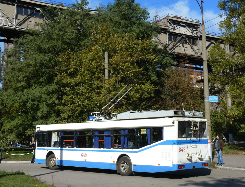Kryvyi Rih — The ride on trolleybus UMZ-E186 # 649 on October 16, 2010