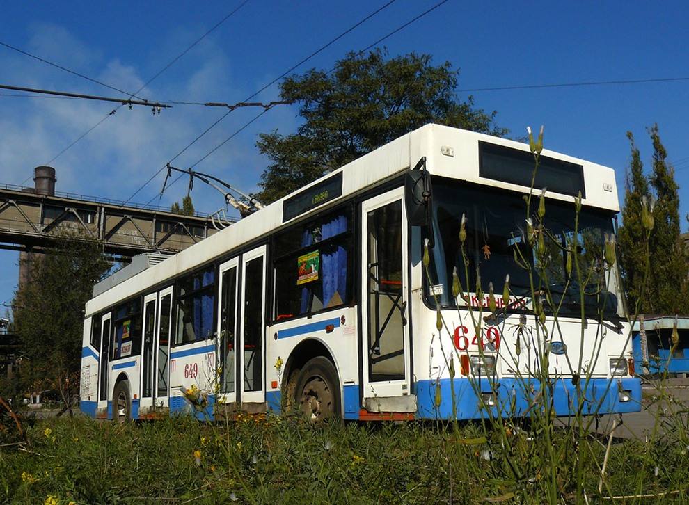 克里維里赫 — The ride on trolleybus UMZ-E186 # 649 on October 16, 2010