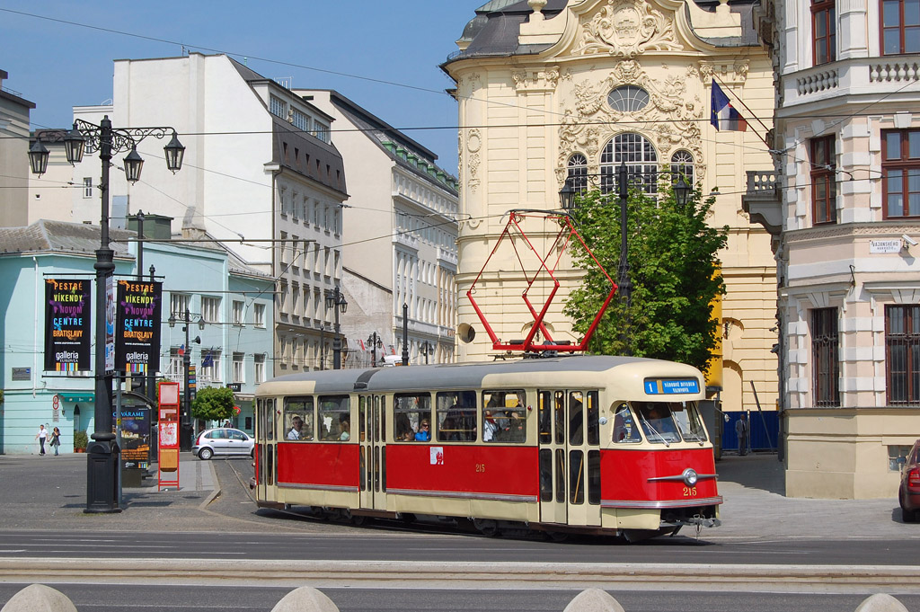 Bratislava, Tatra T2 № 215