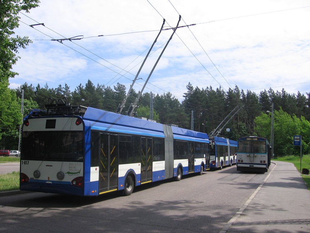 Рига, Solaris Trollino II 18 Ganz № 1-617; Рига, Škoda 14Tr02 № 1-1128