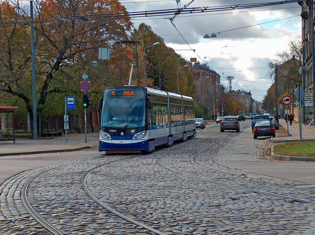 Riga, Škoda 15T ForCity Alfa Riga # 57016