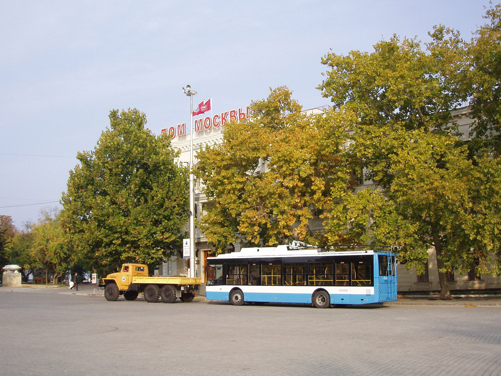 Крымский троллейбус, Богдан Т70110 № 4303; Севастополь — Выставка посвящённая 60-летию Севастопольского троллейбуса (05.11.2010)