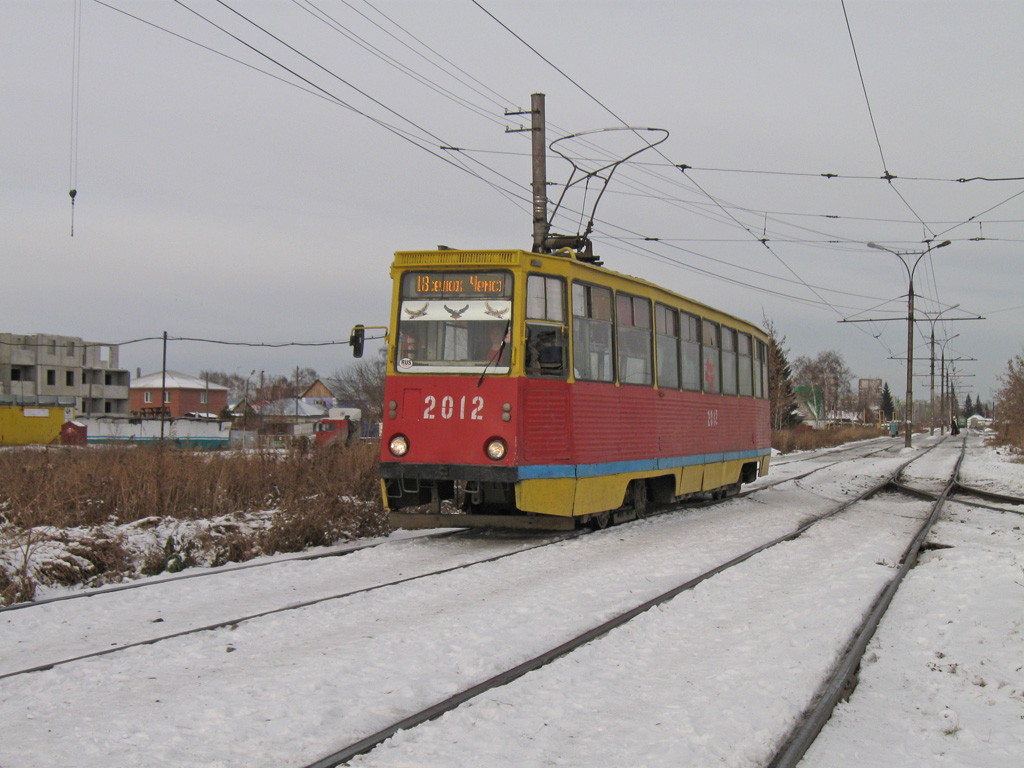 Движение трамваев 18. Трамвай КТМ 5 Новосибирск. КТМ-5 трамвай Новосибирск кабина. 9 Трамвай Новосибирск. Трамвай 18 Новосибирск.