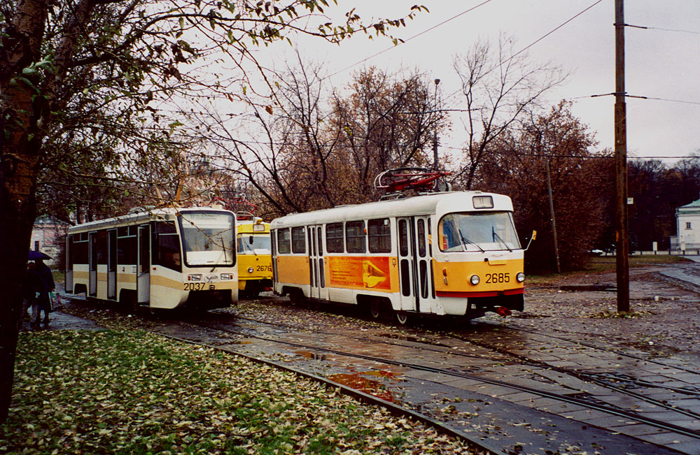 Moscova, 71-619K nr. 2037; Moscova, Tatra T3SU nr. 2685