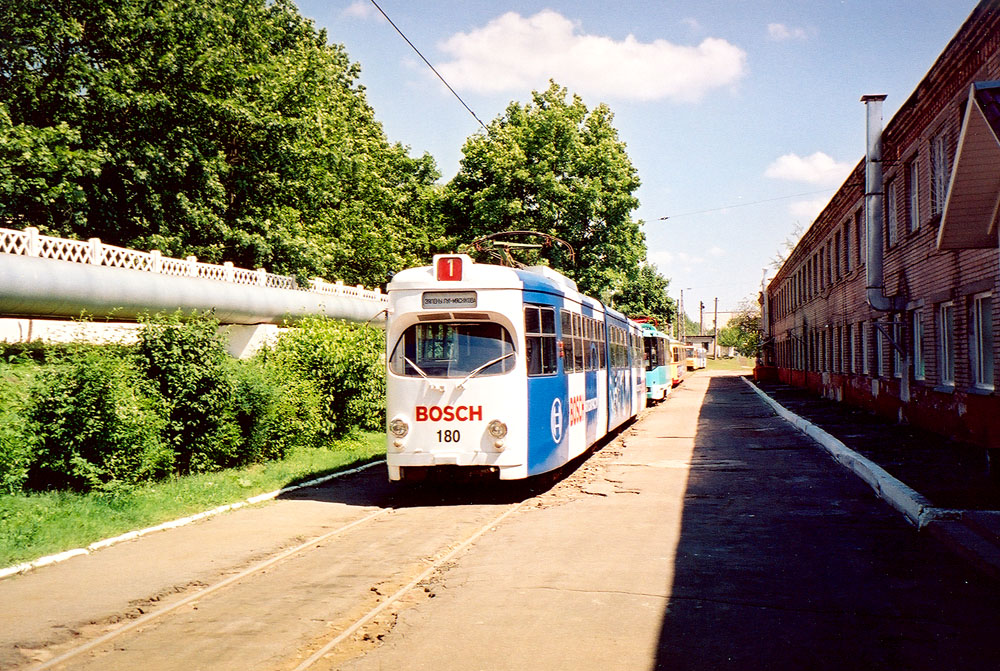 Minsk, DWM GT8-D č. 180