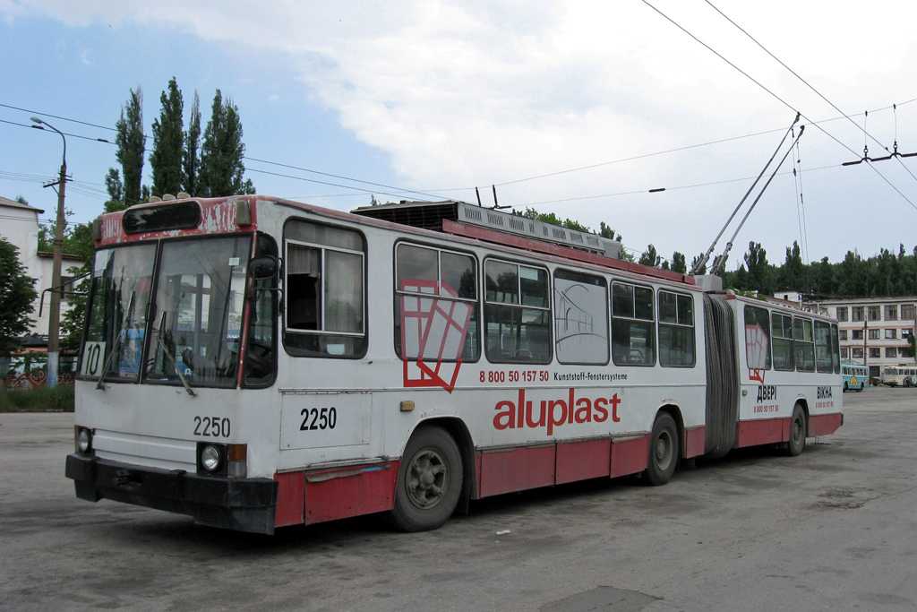 Crimean trolleybus, YMZ T1 # 2250