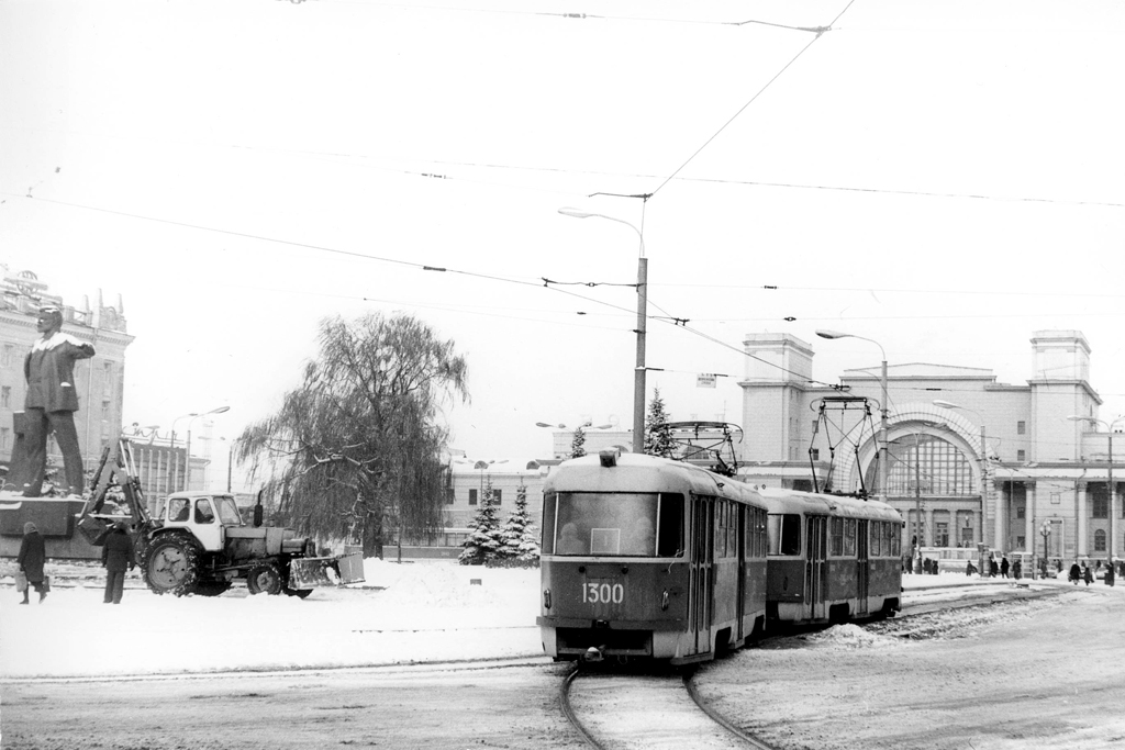 Днепр, Tatra T3SU № 1300; Днепр — Исторические фотографии: Серии иностранных авторов