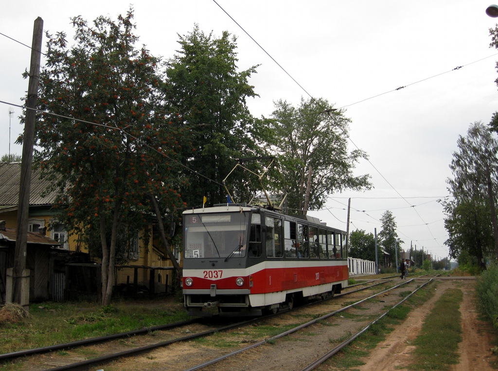 Iżewsk, Tatra T6B5-RA Nr 2037