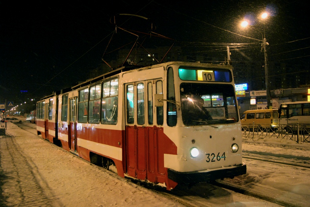 Saint-Pétersbourg, LVS-86T N°. 3264