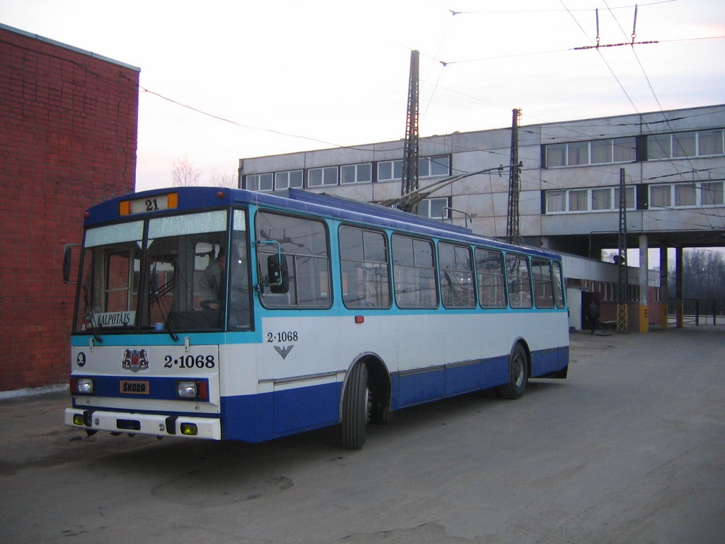 Riga, Škoda 14Tr02 # 2-1068