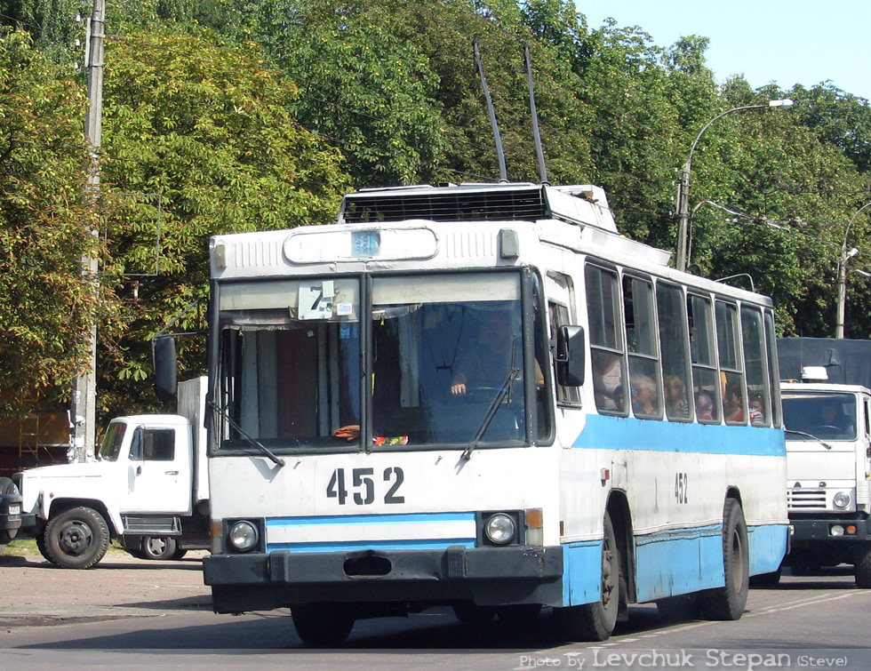 Tšernihiv, YMZ T2 № 452
