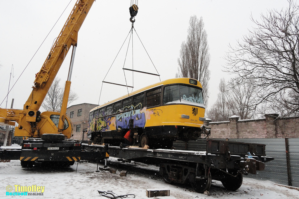 Дніпро, Tatra T4D-MT № 1431; Дніпро — Прибуття вагонів з Німеччини (2011)