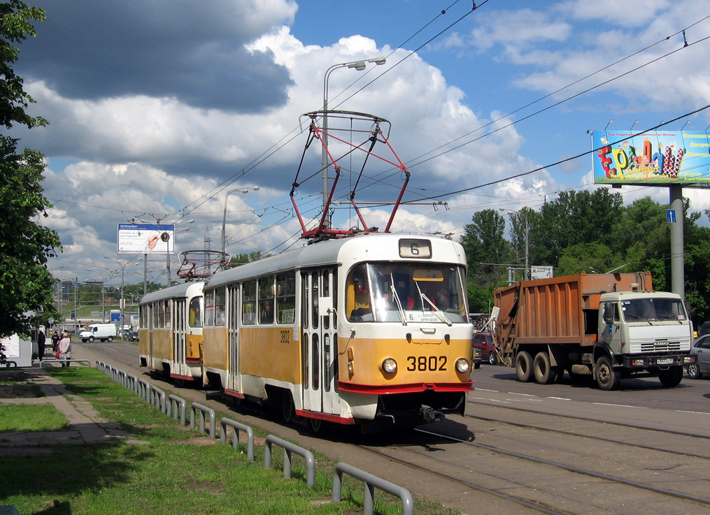 Moscou, Tatra T3SU N°. 3802
