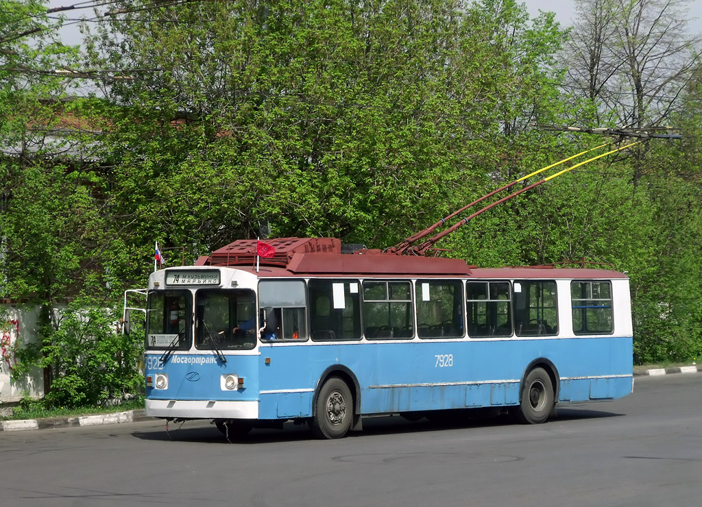 Moskva, BTZ-5276-01 č. 7928