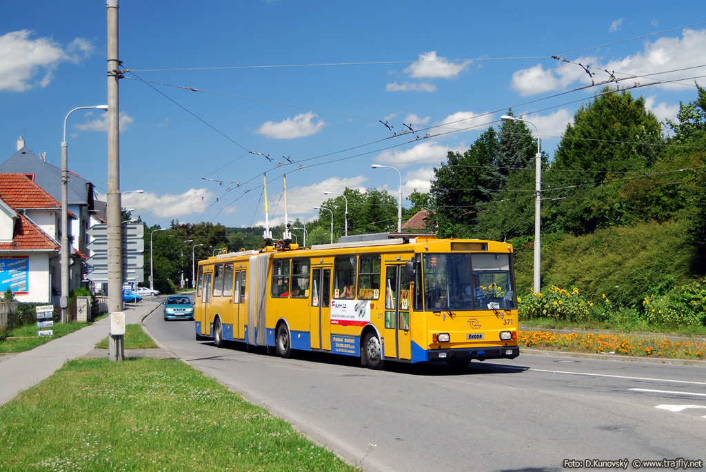 Злин, Škoda 15Tr02/6 № 371