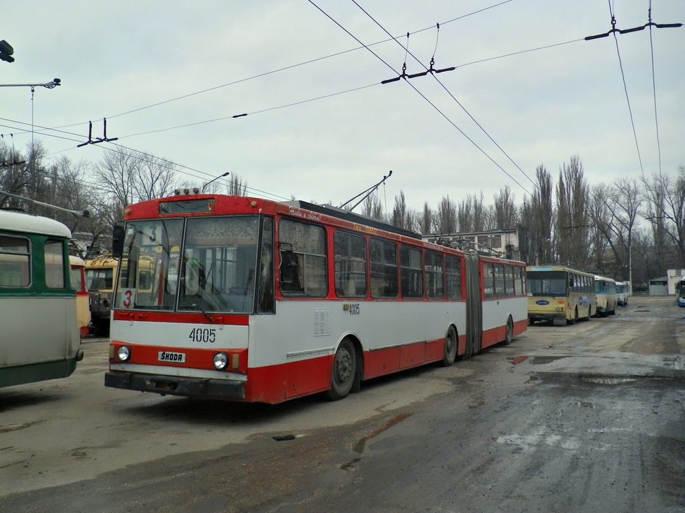 Krimmi trollid (Simferopol - Alušta - Jalta), Škoda 15Tr02/6 № 4005