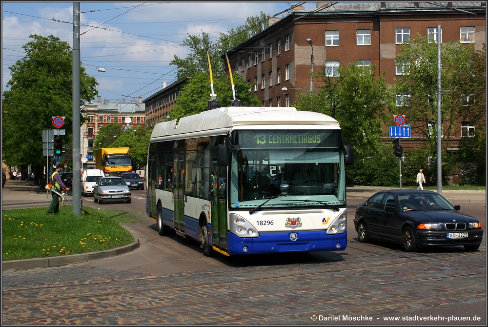 Riga, Škoda 24Tr Irisbus Citelis č. 18296