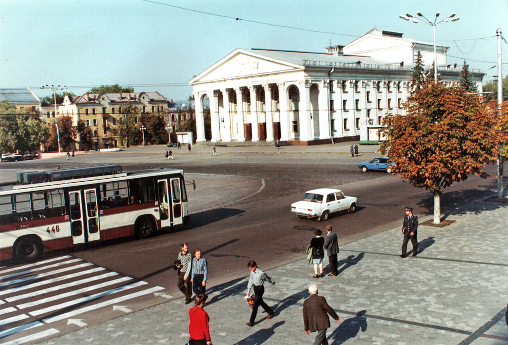 Чернигов, ЮМЗ Т1 № 446