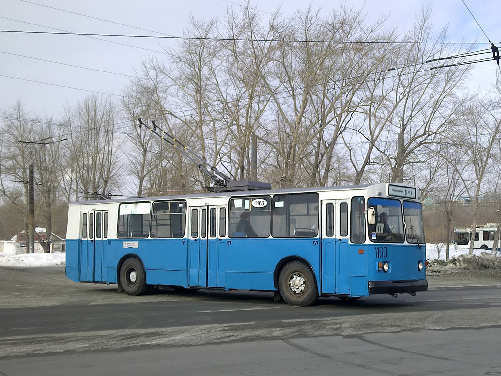 Челябинск, ЗиУ-682В № 1163