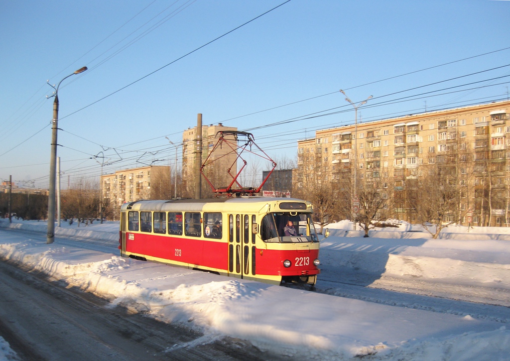 Izhevsk, Tatra T3SU (2-door) # 2213