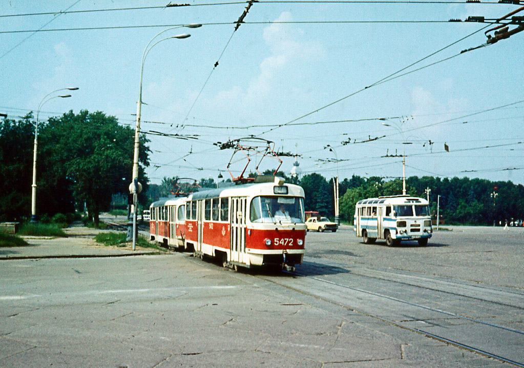 Москва, Tatra T3SU № 5472