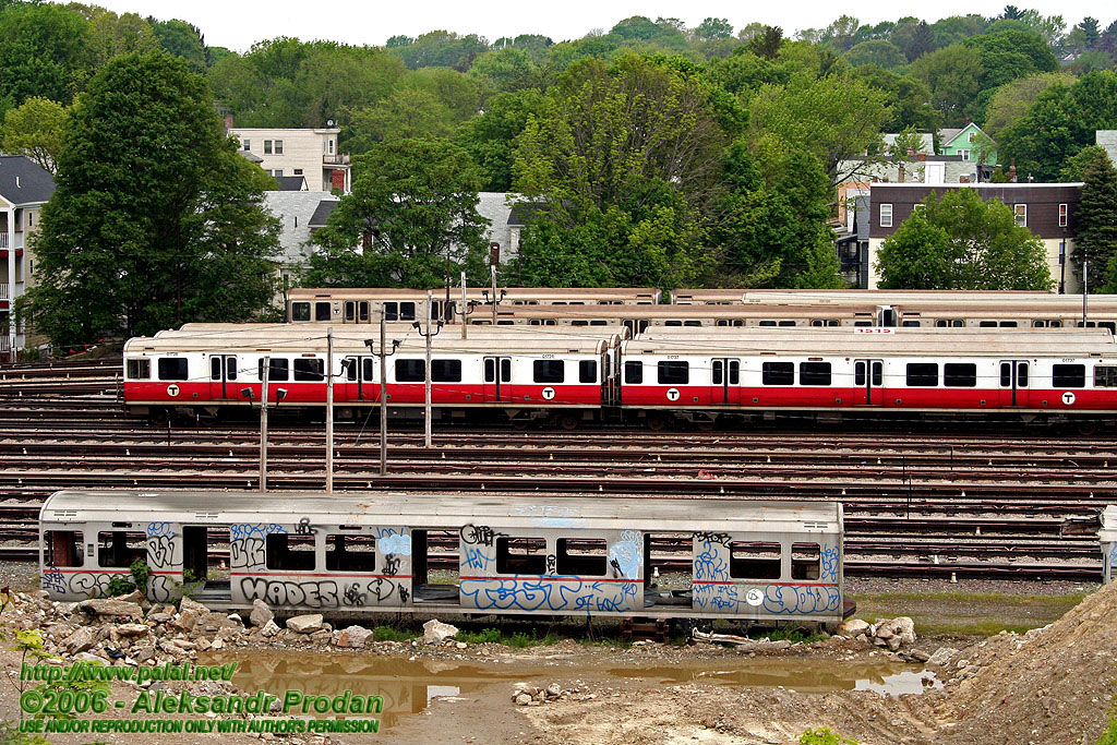 Бостон, UTDC Red Line Type 2 № 01736; Бостон, UTDC Red Line Type 2 № 01737; Бостон — Красная линия