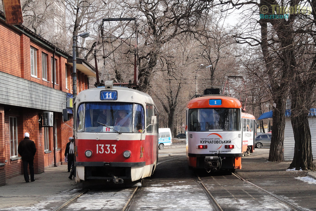 Dnipro, Tatra T3SU č. 1333; Dnipro, Tatra T4D-MT č. 1430