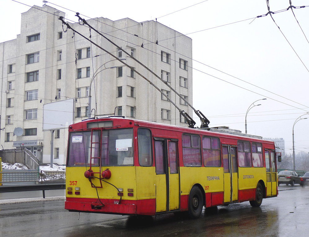 Kyiv, Škoda 14Tr02 # 357