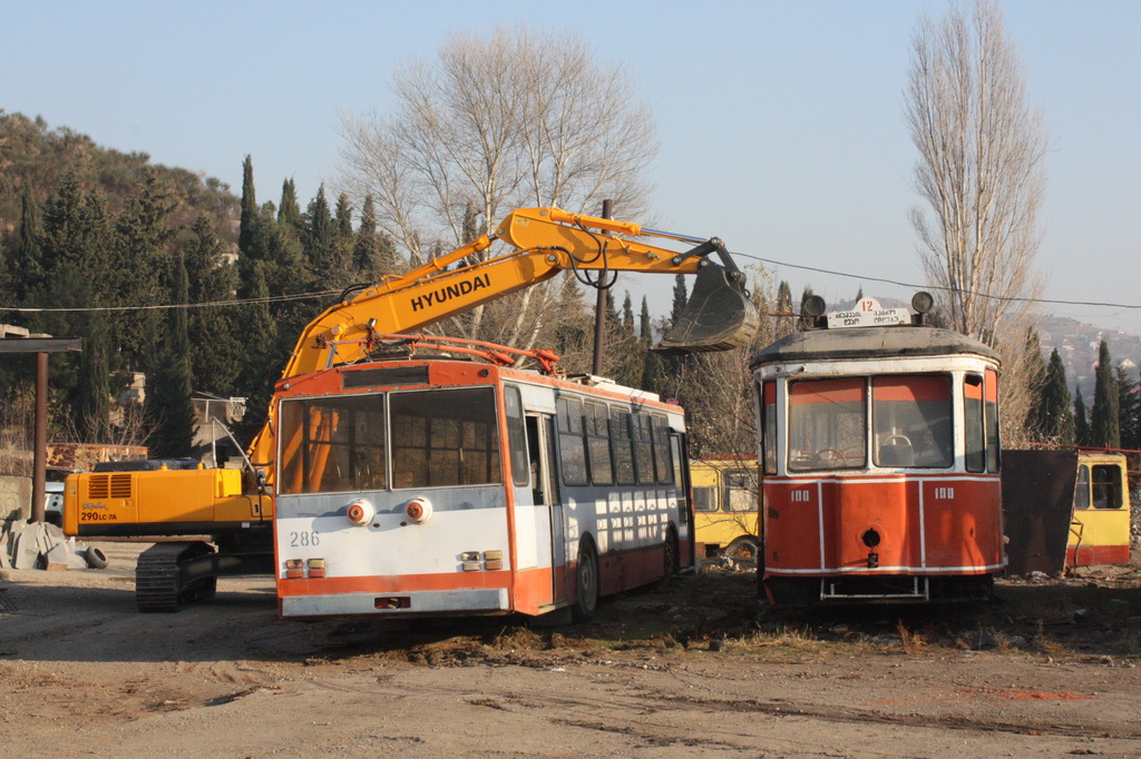 Тбилиси, Škoda 14Tr02 № 286; Тбилиси, КТМ-2 № 100; Тбилиси — Разные фотографии