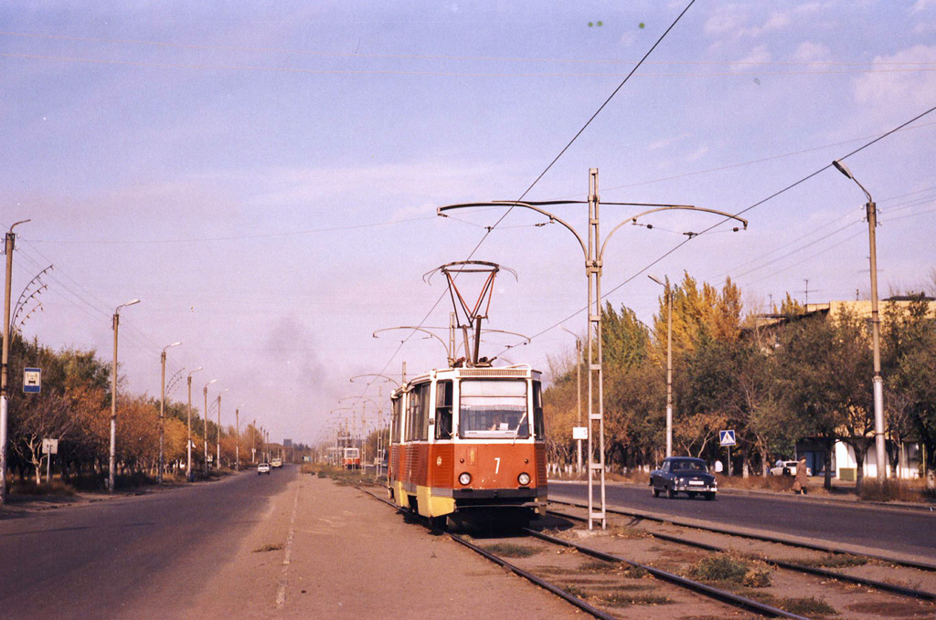 Караганда, 71-605 (КТМ-5М3) № 7; Караганда — Старые фотографии (до 2000 г.); Караганда — Трамвайные линии