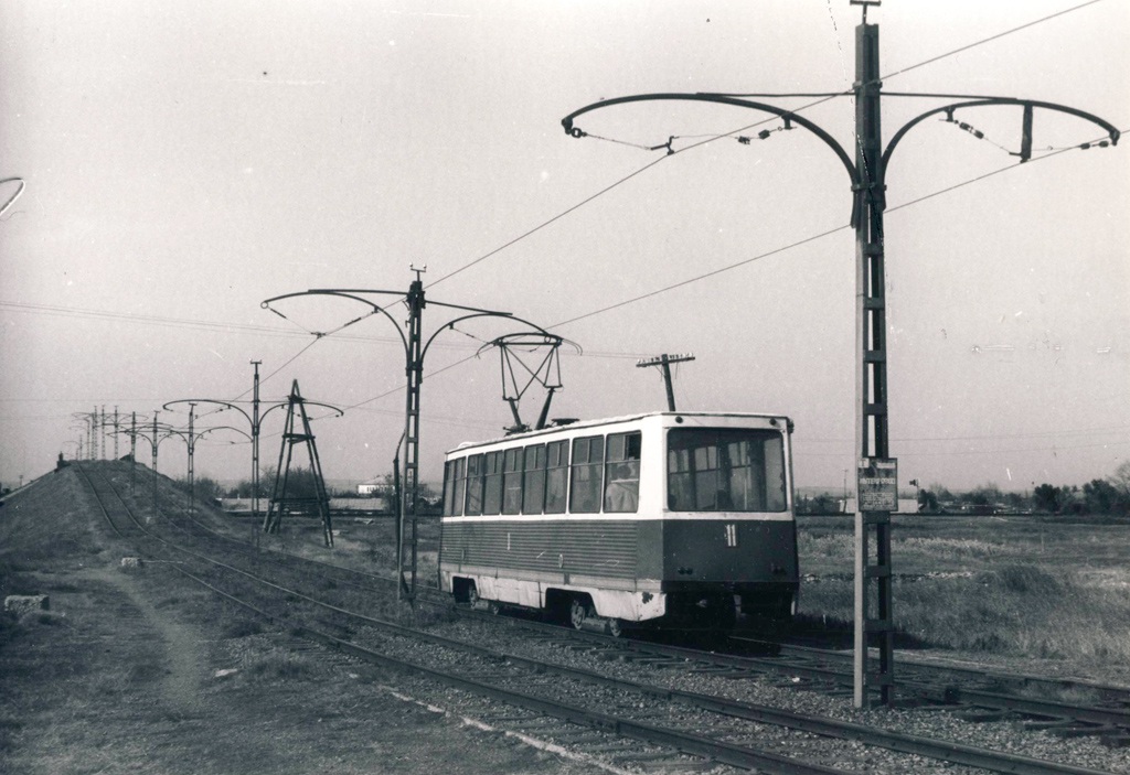 Караганда, 71-605 (КТМ-5М3) № 11; Караганда — Старые фотографии (до 2000 г.); Караганда — Трамвайные линии