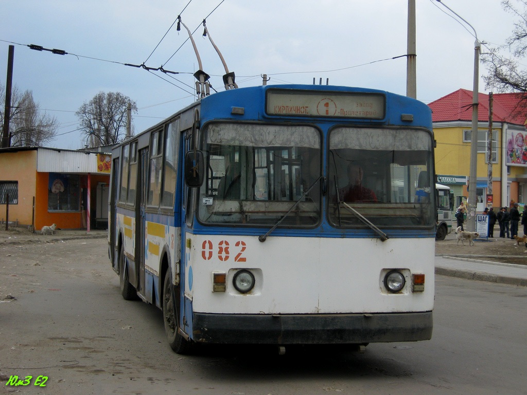 Лисичанск, ЗиУ-682В10 № 082