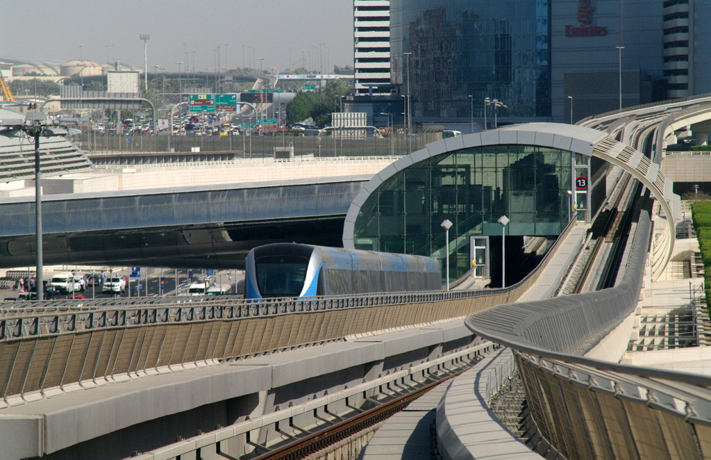 Dubai — Metro — Red Line; Dubai — Metro — Stations; Dubai — Metro — Tracks and infrastructure