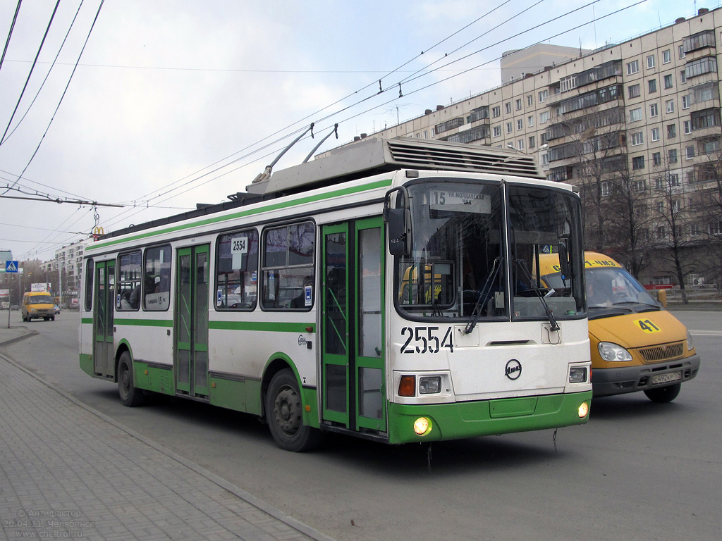 Chelyabinsk, LiAZ-5280 (VZTM) # 2554