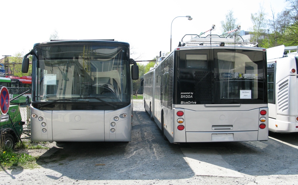Plzeň — Nové trolejbusy a elektrobusy Škoda / New Škoda trolleybuses and electric buses
