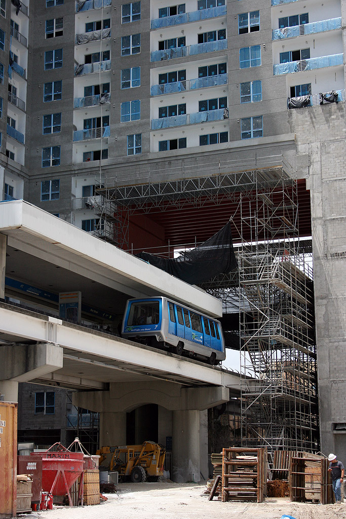 Майами, FL, Westinghouse C-100 № 7; Майами, FL — Metromover