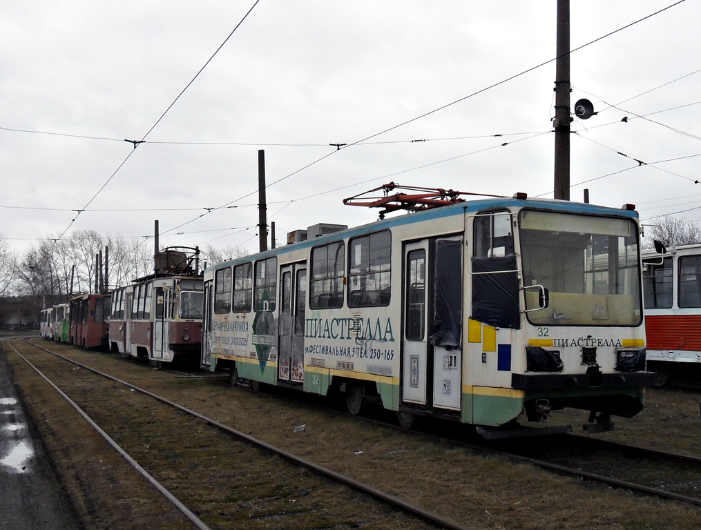 Nizhniy Tagil, 71-402 № 32