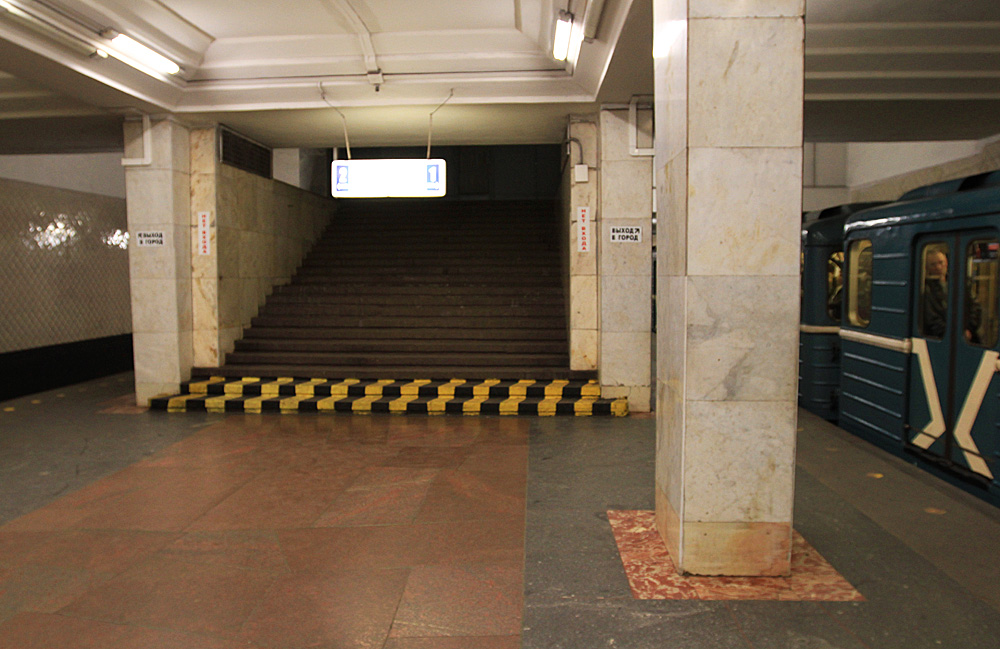Moscow — Metro — [6] Kaluzhsko-Rizhskaya Line