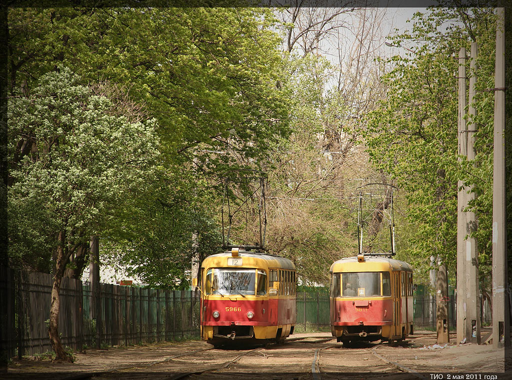 Киев, Tatra T3SU № 5966; Киев, Tatra T3SU № 5811