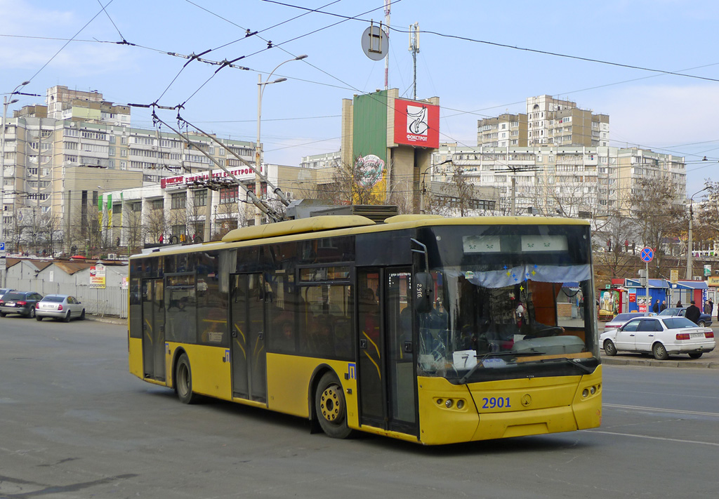 Kyjev, LAZ E183D1 č. 2901