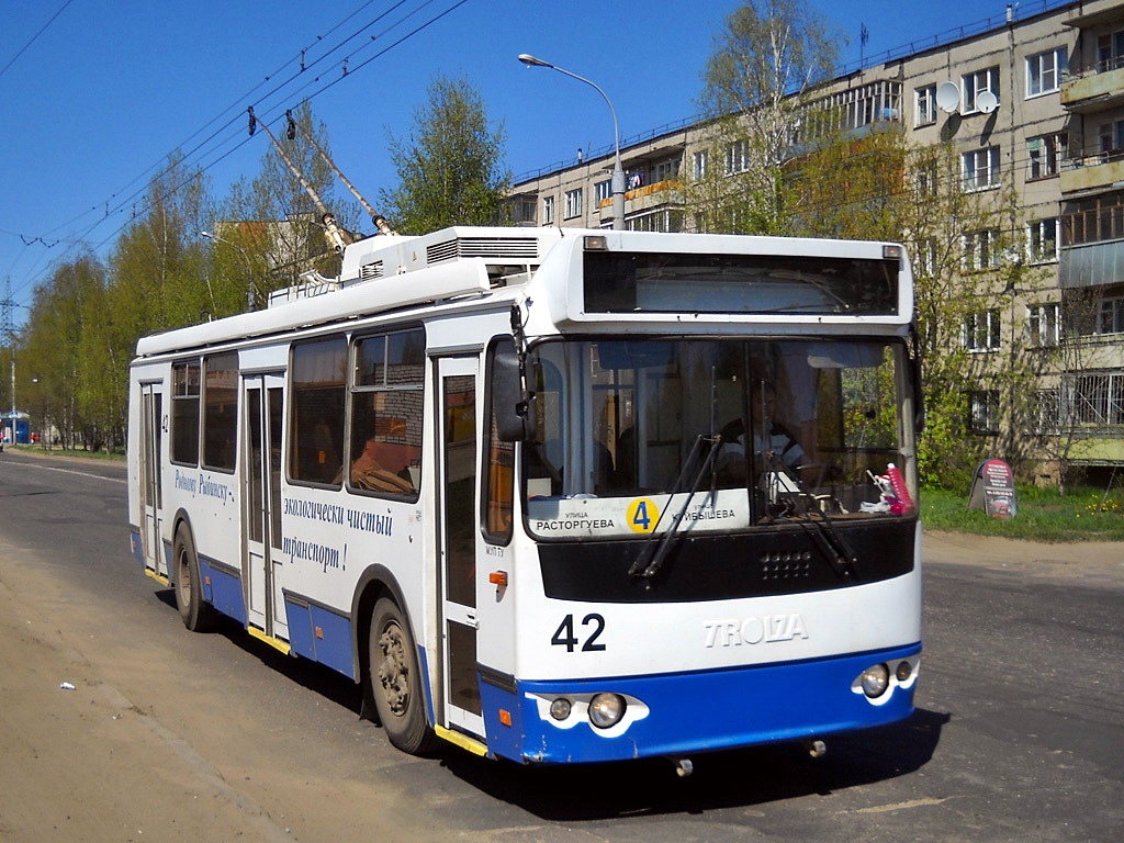 Rybinsk, ZiU-682G-016.02 č. 42