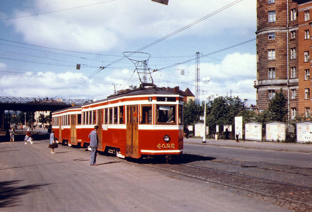 Санкт-Пецярбург, ЛМ-33 № 4095