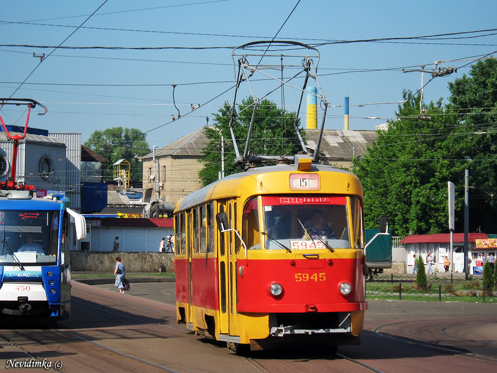 Киев, Tatra T3SU № 5945